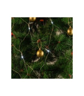 Malla LED 2 x 3 m Blanco Frío a Pilas IP20  en árbol