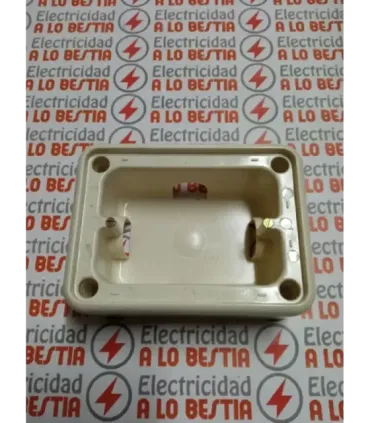 ZOCALO SUPERFICIE MONOCAJA SERIE STYLO -  NIESSEN PUMA BLANCO MARFIL 4993