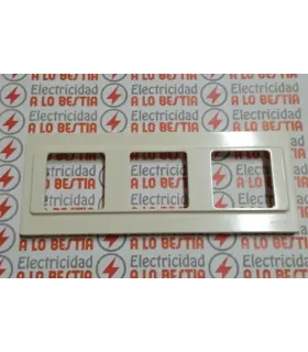 PLACA 3 VENTANAS NIESSEN LISSA BLANCO MARFIL 5173 SERIE 5000