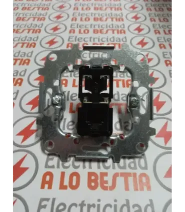 TOMA TELEFONO 4 CONTACTOS NIESSEN SERIE LUJO 8117.1