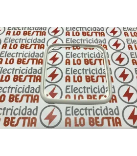 MARCO EMBELLECEDOR PLACAS 1/S 82X82 BLANCO NIEVE SIMON 27695-30